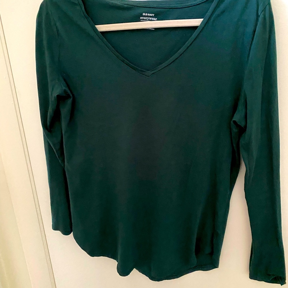 Old Navy long sleeve tee
